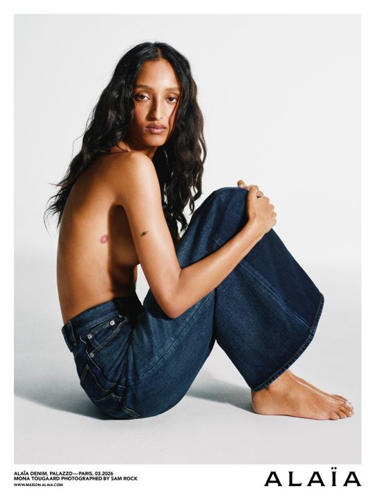 Alaïa Denim - A Study Of The Body illustration 8