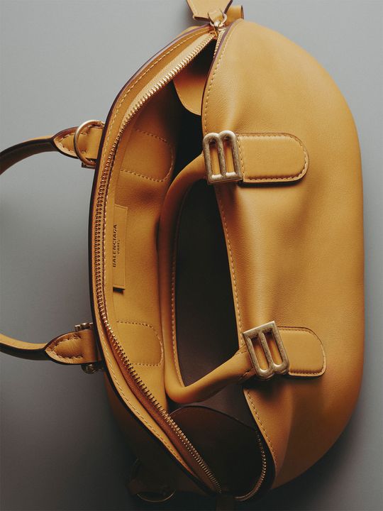 Balenciaga Bolero Bag illustration 2