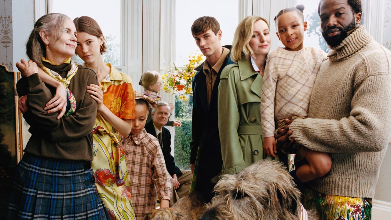 Burberry And Highgrove Welcome The British Springtime With Creative Partnership illustration 1