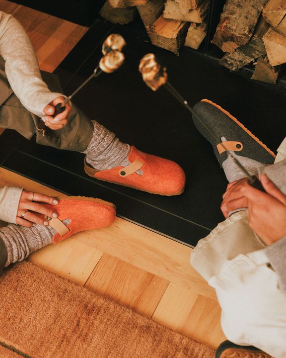 Birkenstock And CNCPTS Present The Fall/Winter ’25 Boston “Felt” Collection In Orange And Graphite illustration 3