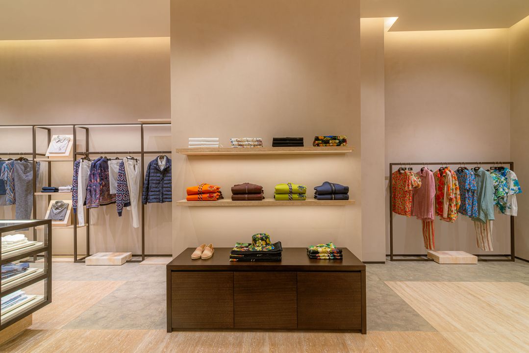 Etro opens a new boutique at the Marassi Galleria Mall, Bahrain illustration 3