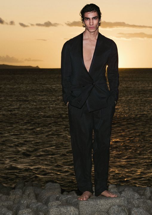 Giorgio Armani Mare Sets Off On Its Travels illustration 10