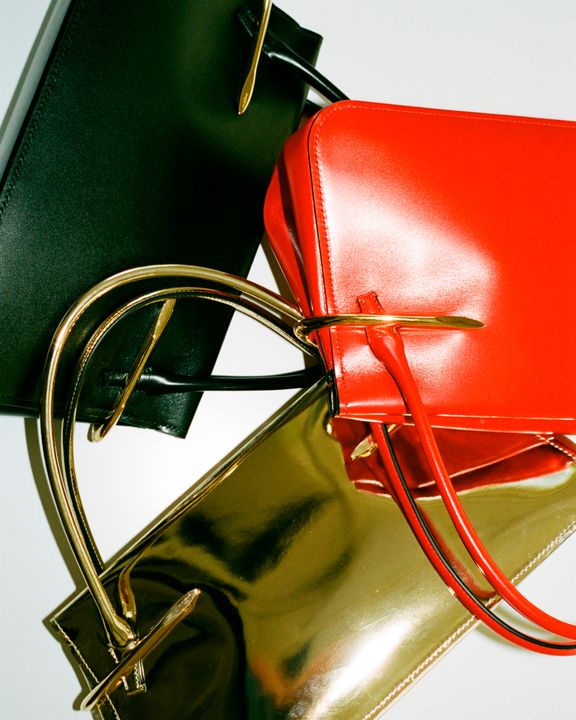 Givenchy Presents The Pinch Bag For Fall-Winter 2025 illustration 1