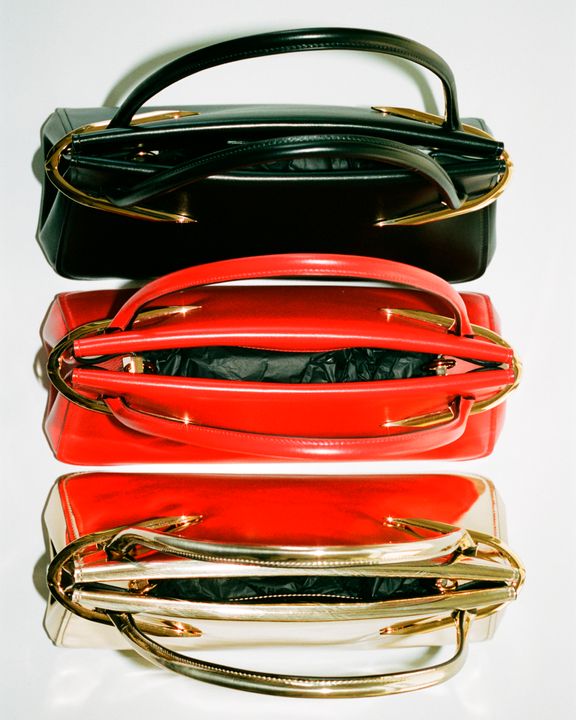 Givenchy Presents The Pinch Bag For Fall-Winter 2025 illustration 2