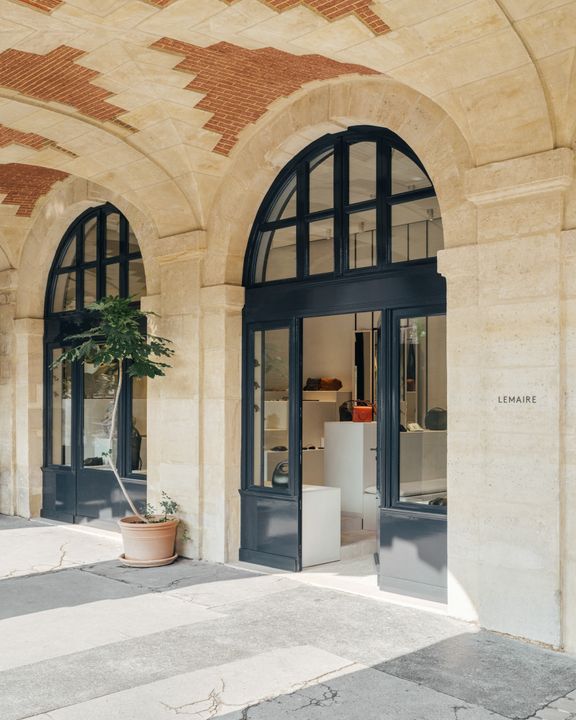 LEMAIRE IN PLACE DES VOSGES illustration 1