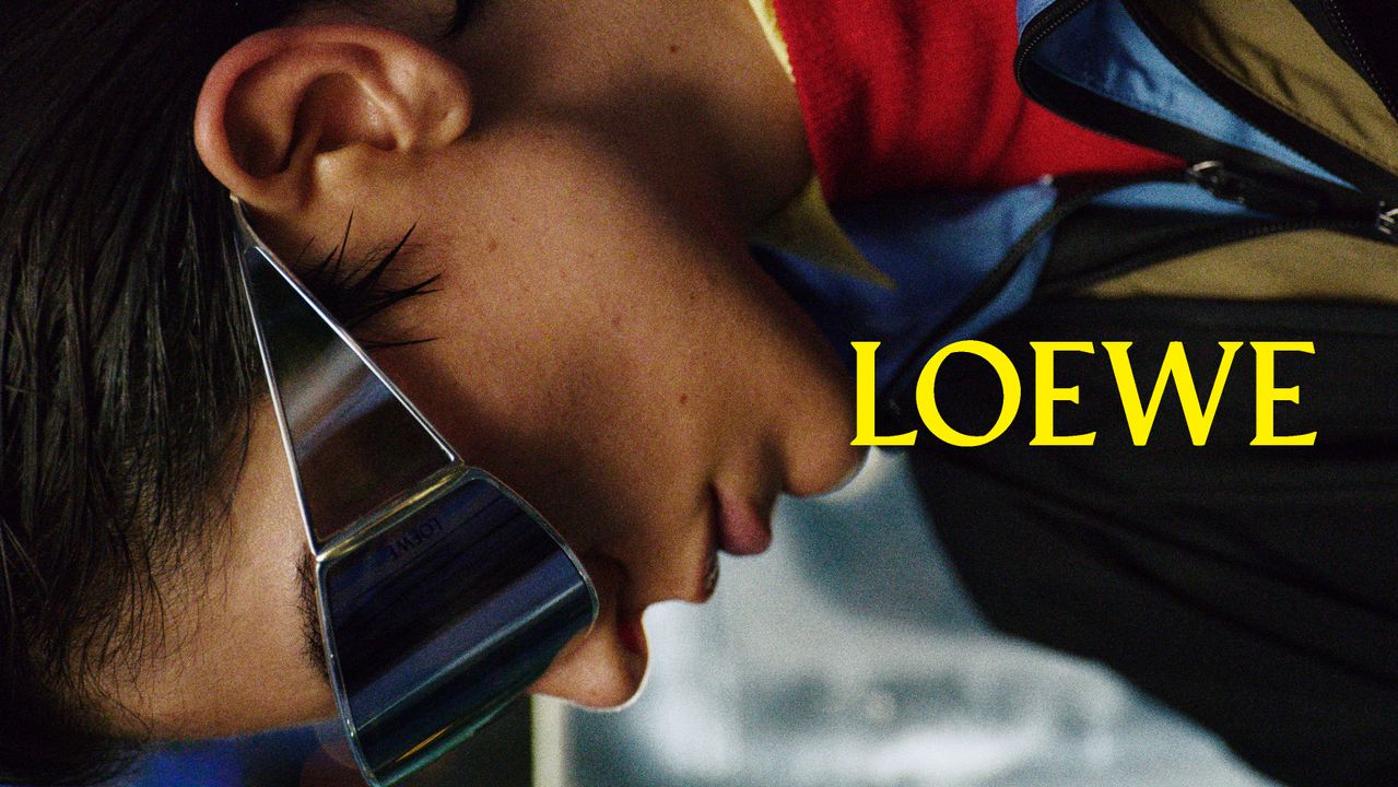 Loewe Introduces Amazona 180 illustration 6