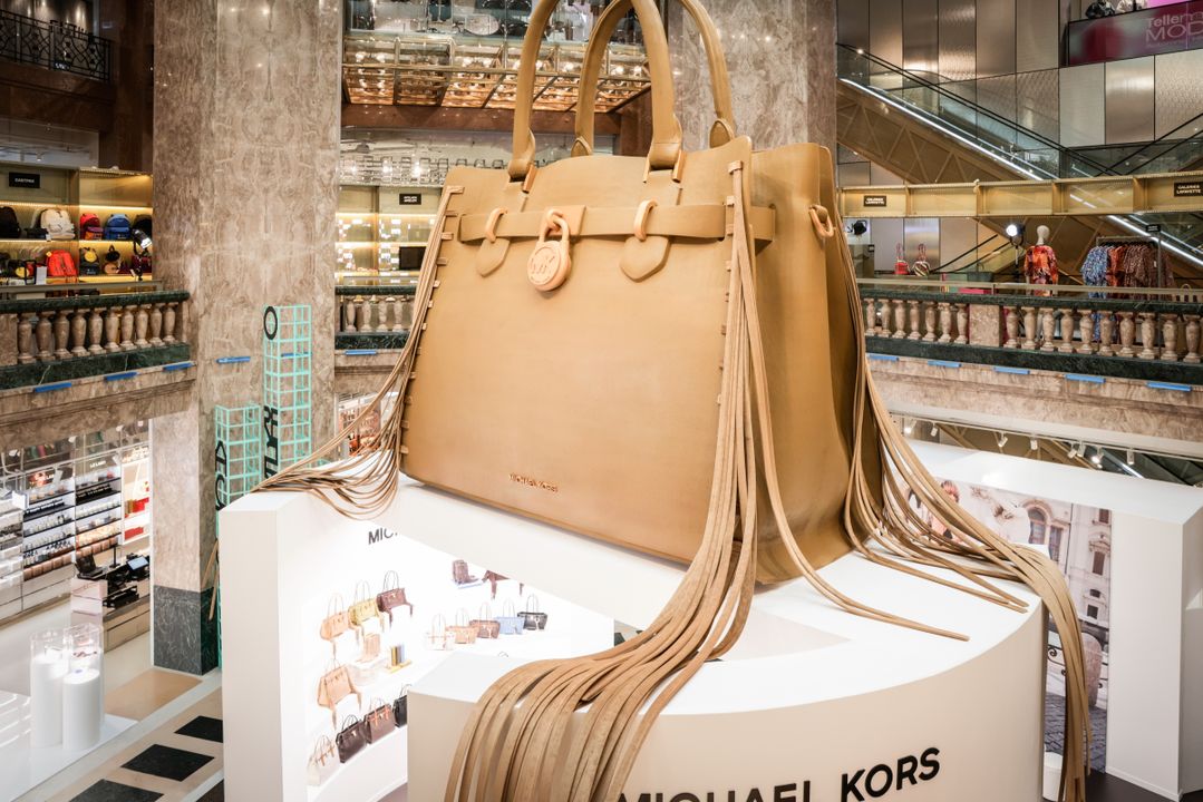 Michael Kors Unveils Immersive Experience At Galeries Lafayette In Paris illustration 4