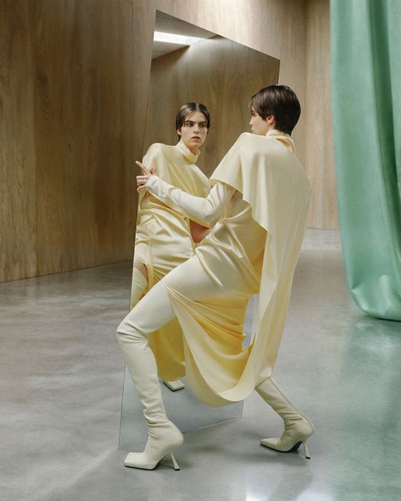 Mugler's First Expression By Miguel Castro Freitas illustration 2