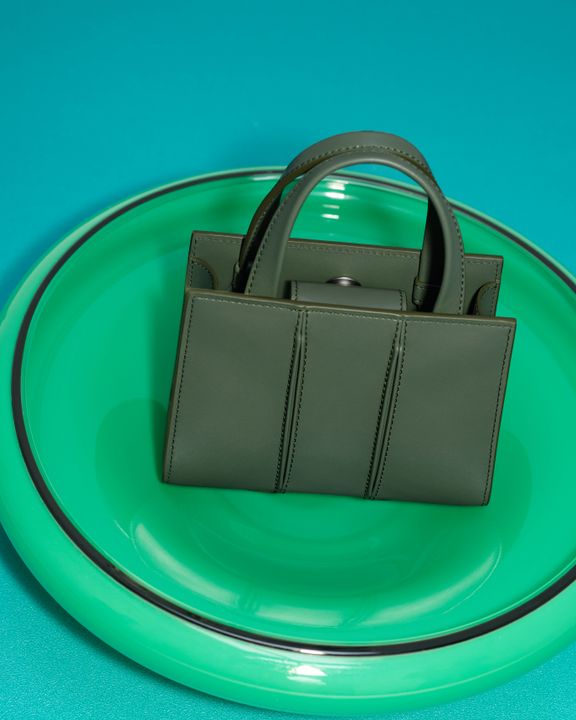 Max Mara - 10th Anniversary Of The Whitney Bag illustration 2