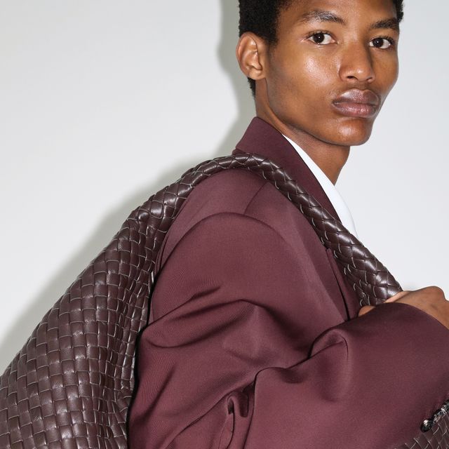 A Bottega Venetta Icon Is Reborn With The New Veneta Bag