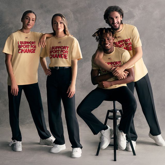 Off-WhiteTM and AC Milan deepen their relationship  by releasing a new limited-edition “I SUPPORT SPORT FOR CHANGE”  t-shirt and a special campaign