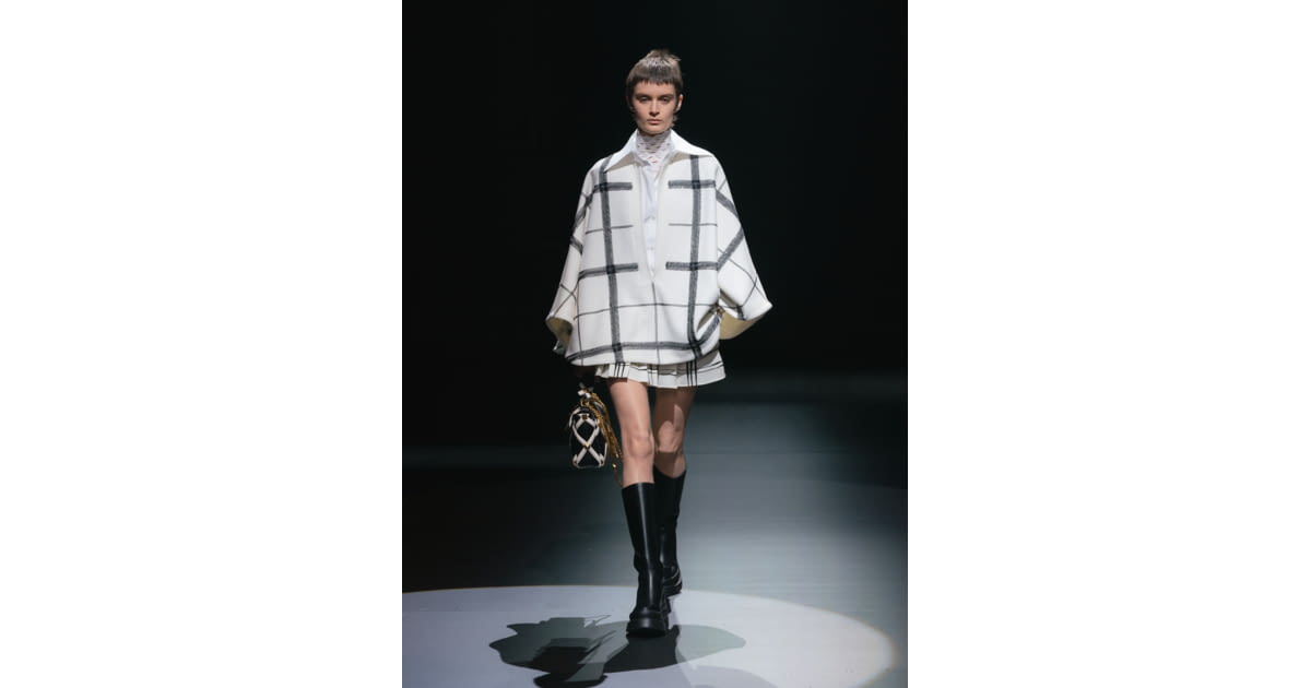 Valentino FW21 womenswear #26 - Tagwalk: The Fashion Search Engine
