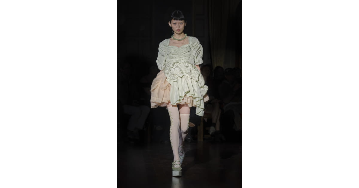 Simone Rocha FW22 womenswear #30 - Tagwalk: The Fashion Search Engine