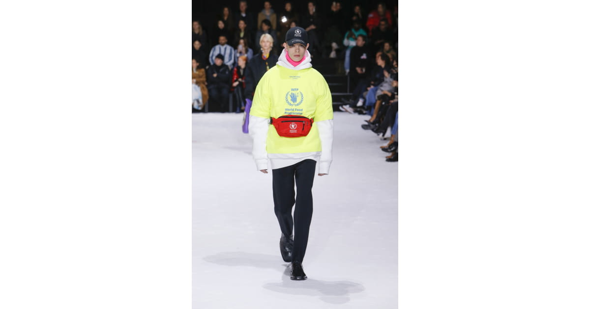 Karl Lagerfeld S/S 18 womenswear #4 - Tagwalk: The Fashion Search Engine