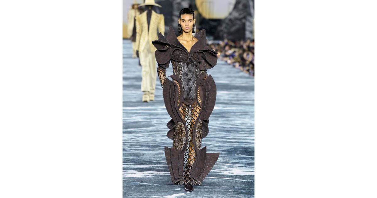 Balmain SS23 womenswear #4 - Tagwalk: The Fashion Search Engine