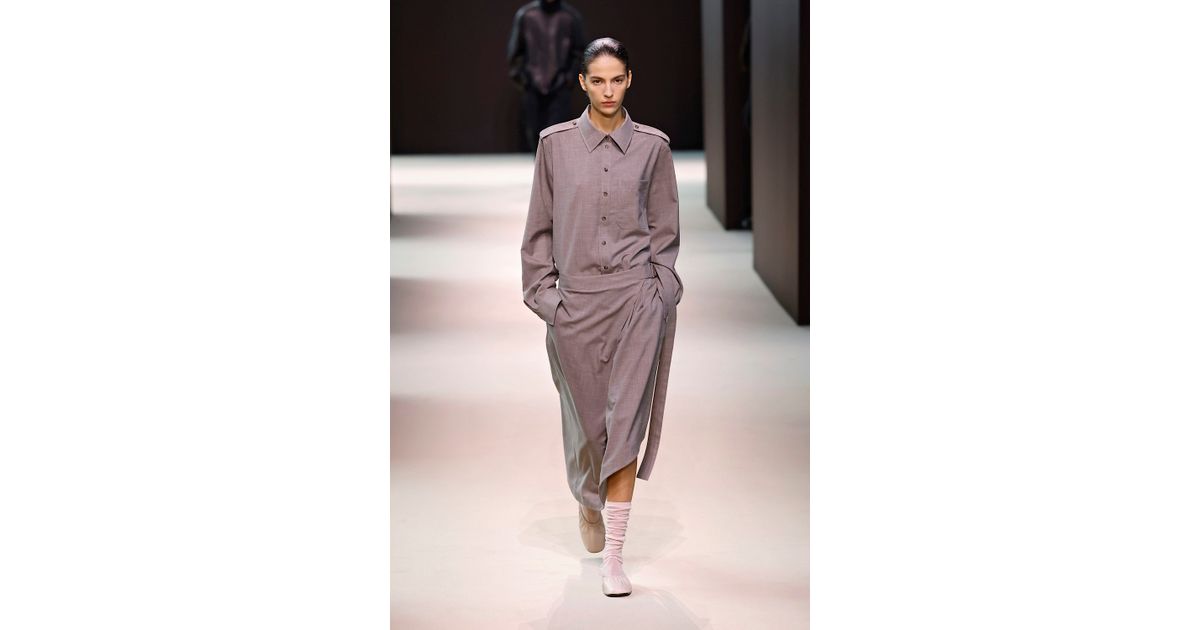 Cos FW24 womenswear #25 - Tagwalk: The Fashion Search Engine