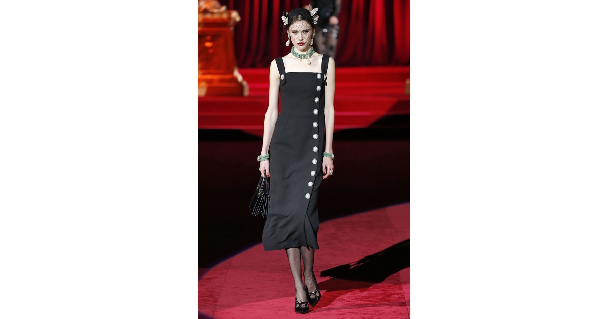 Dolce & Gabbana FW19 womenswear #118 - Tagwalk: The Fashion Search Engine