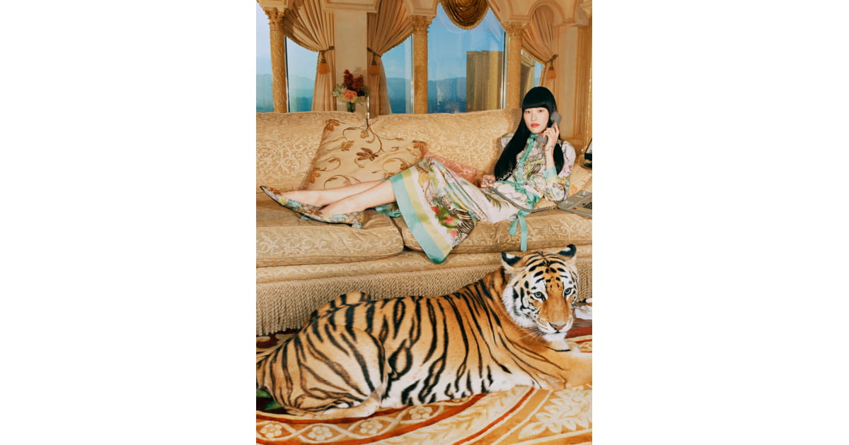 GUCCI 虎 刺繍 トレンチコート 48 ミケーレ 新品 備品一式付 The article: GUCCI CELEBRATES THE YEAR OF THE TIGER WITH A SPECIAL