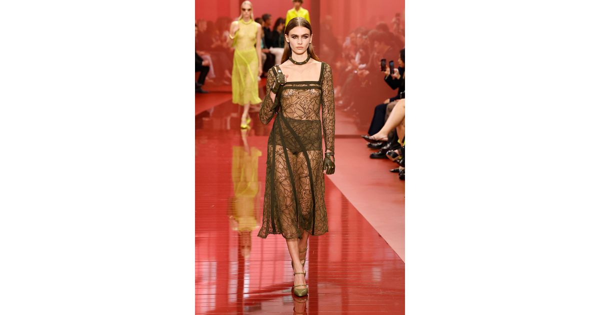 Gucci SS25 womenswear #25 - Tagwalk: The Fashion Search Engine