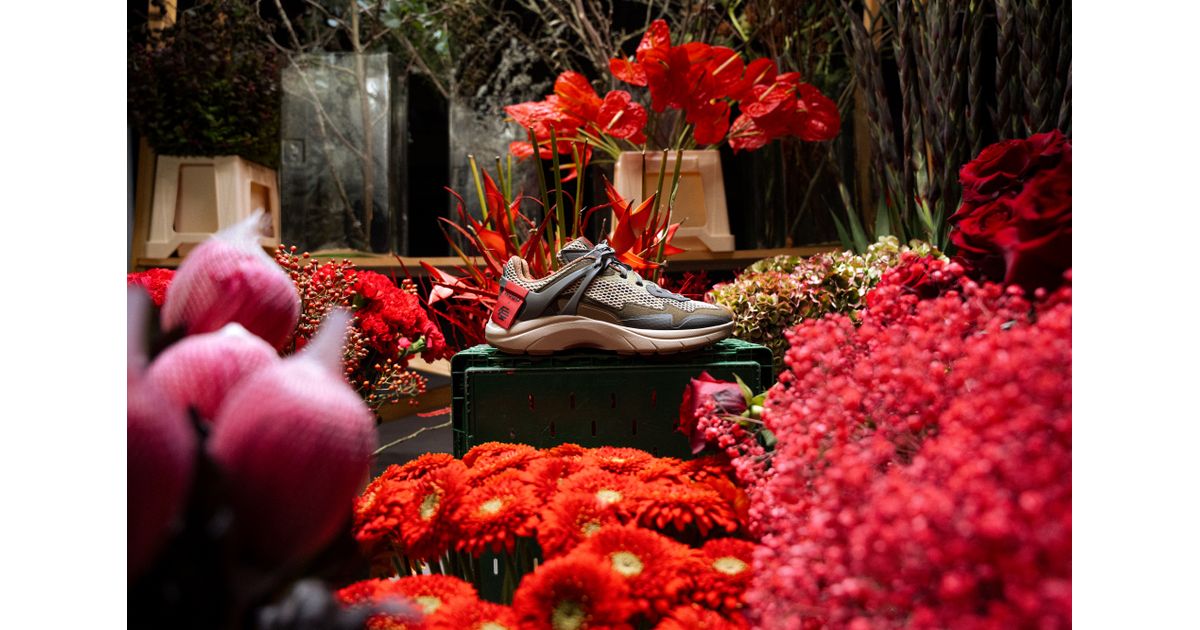 The article: Hugo Unveils New Hugo X Flowers For Society Go