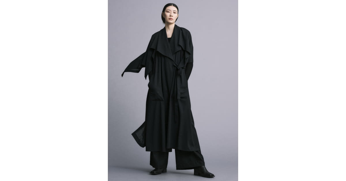 Issey Miyake FW22 womenswear #38 - Tagwalk: The Fashion Search Engine