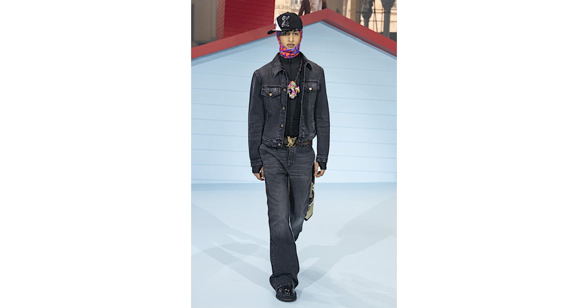 Louis Vuitton FW22 menswear #16 - Tagwalk : Le Moteur de Recherche