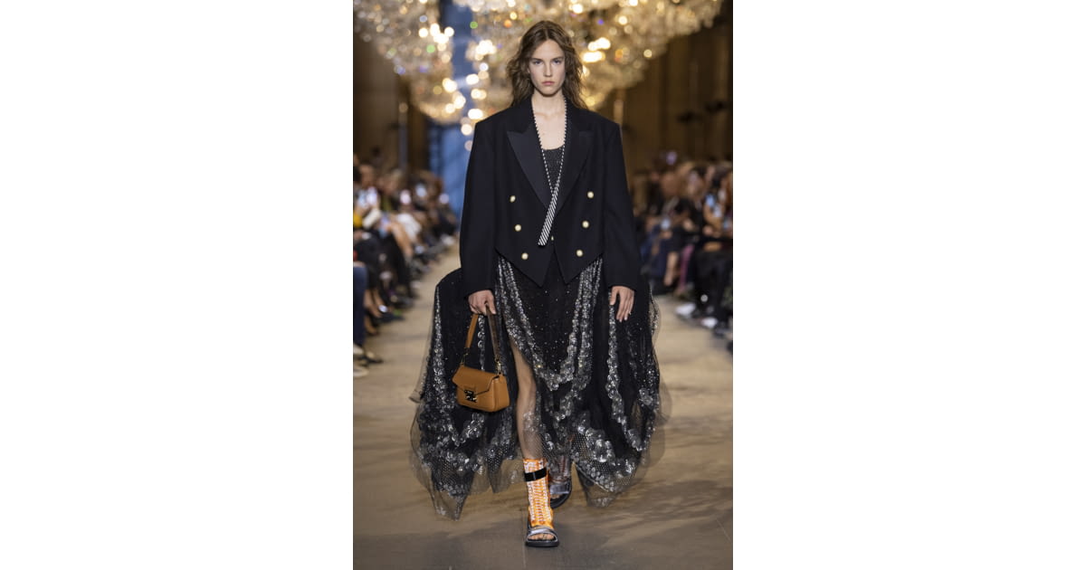 Louis Vuitton SS22 womenswear #35 - Tagwalk: The Fashion Search Engine