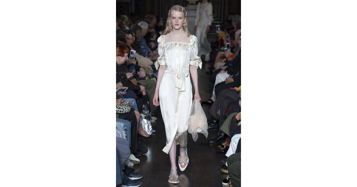 Simone Rocha S/S 18 女装 #3 - Tagwalk：时尚搜索引擎