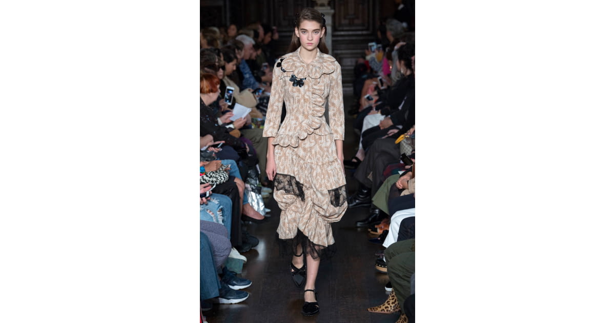 Simone Rocha S/S 18 womenswear #19 - Tagwalk: The Fashion Search Engine