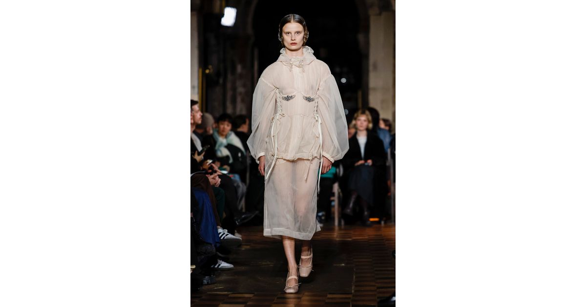 Simone Rocha FW24 womenswear #5 - Tagwalk: The Fashion Search Engine