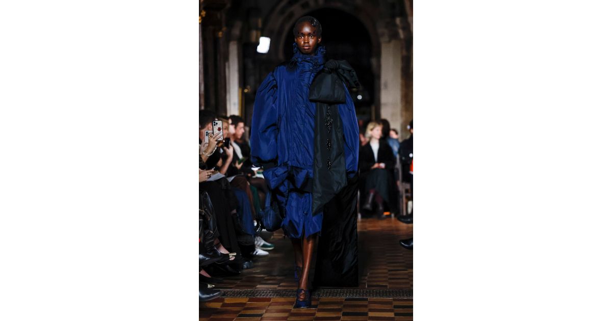 Simone Rocha FW24 womenswear #8 - Tagwalk: The Fashion Search Engine