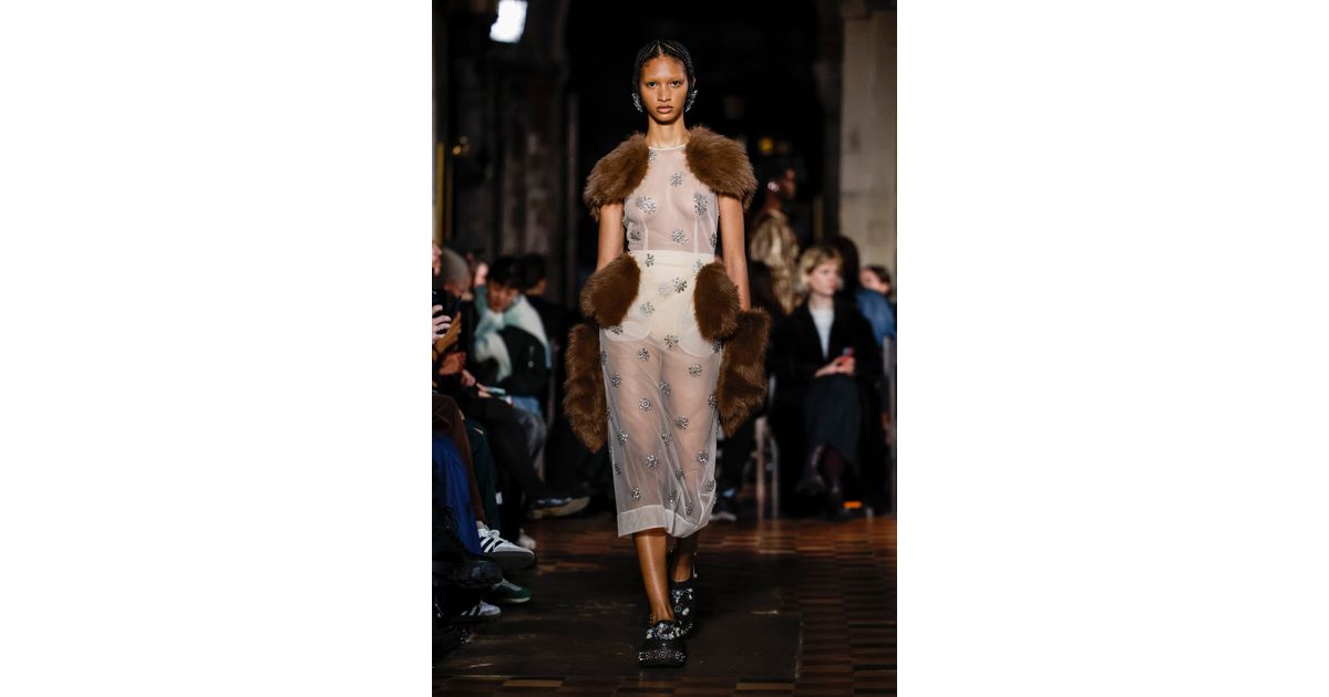 Simone Rocha FW24 womenswear #28 - Tagwalk: The Fashion Search Engine