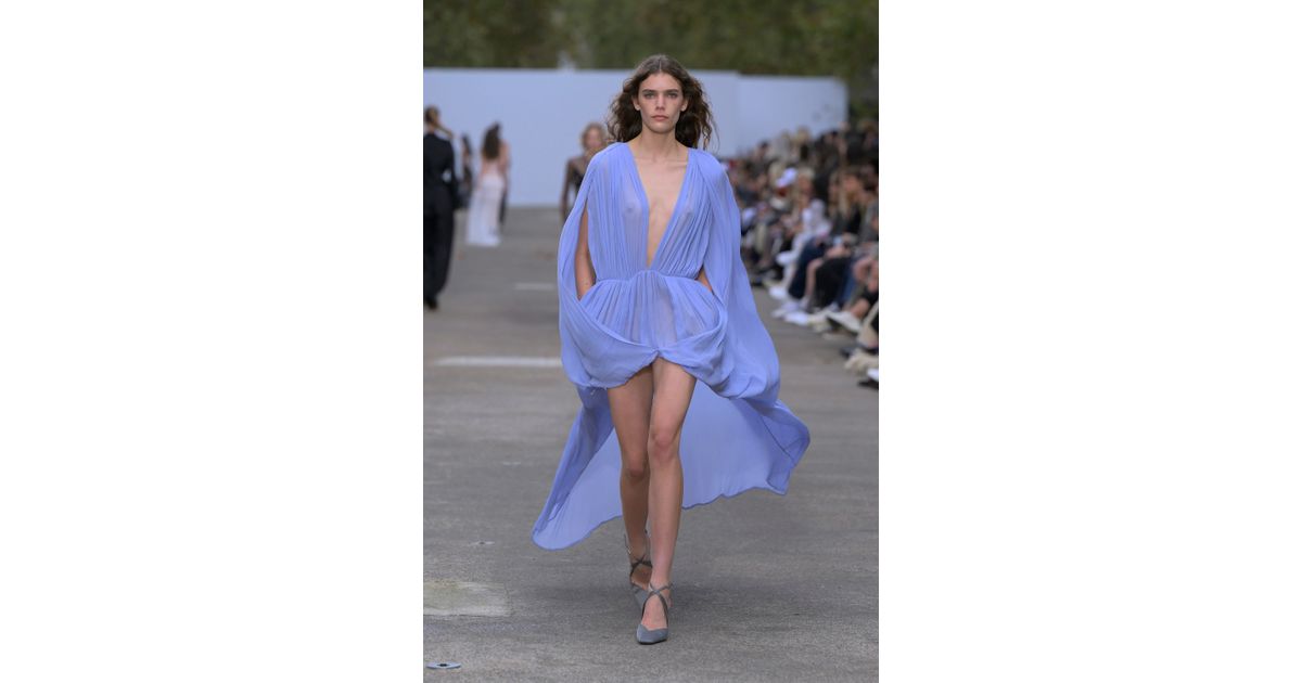 Stella McCartney Spring/Summer 2025 womenswear #51 - Tagwalk