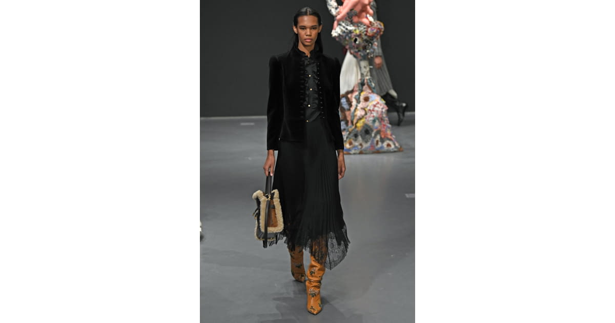 Tory Burch Fw20 Womenswear 15 The Fashion Search Engine Tagwalk