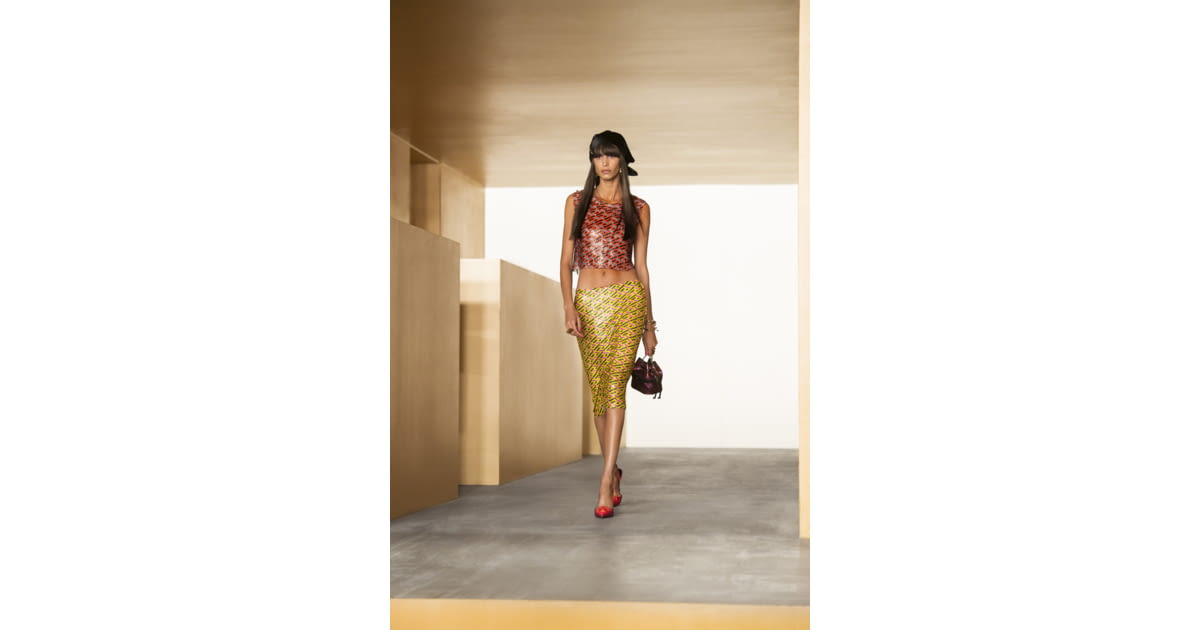 Versace FW21 womenswear #10 - Tagwalk: The Fashion Search Engine