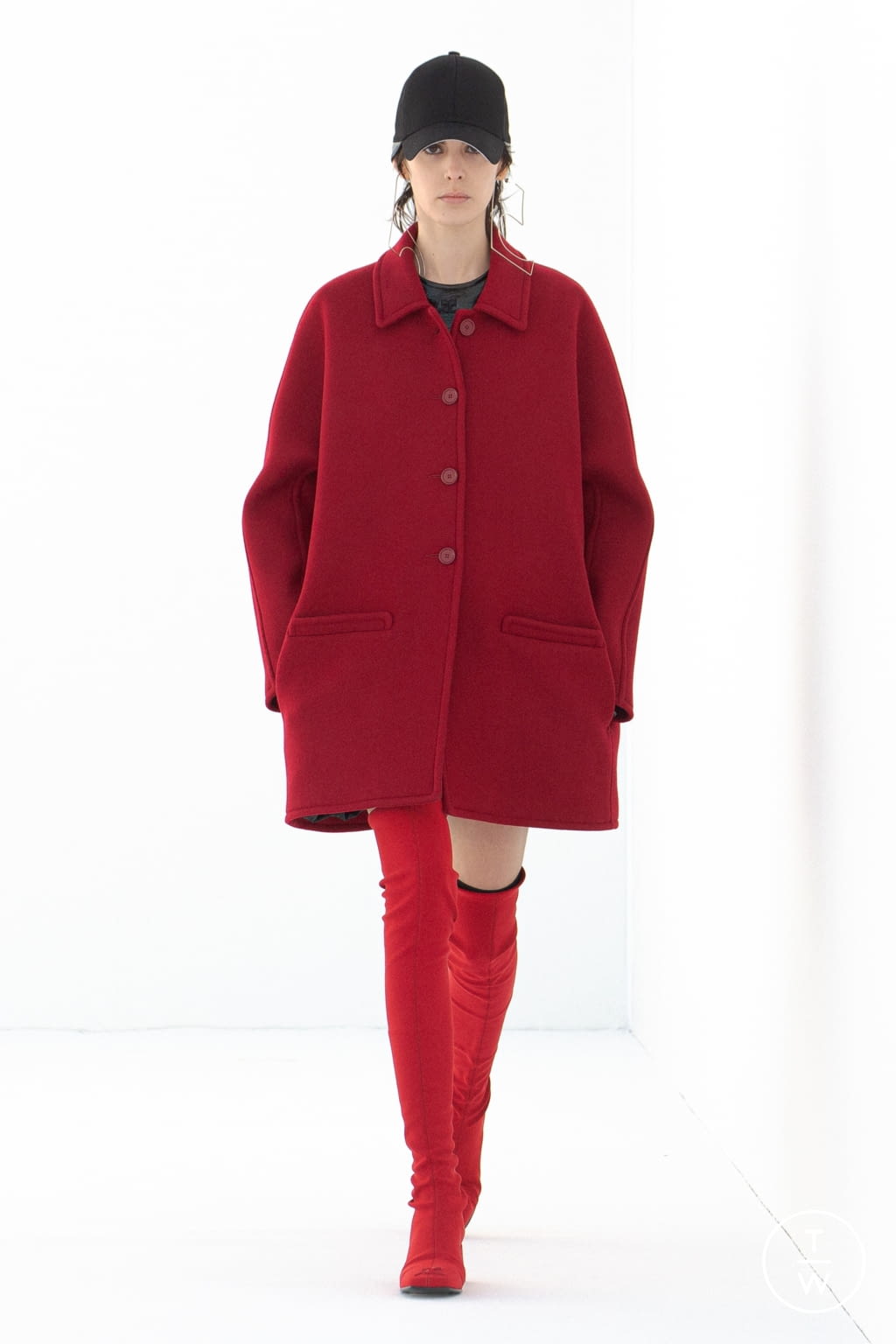 Fashion Week Paris Fall/Winter 2021 look 9 from the Courrèges collection womenswear