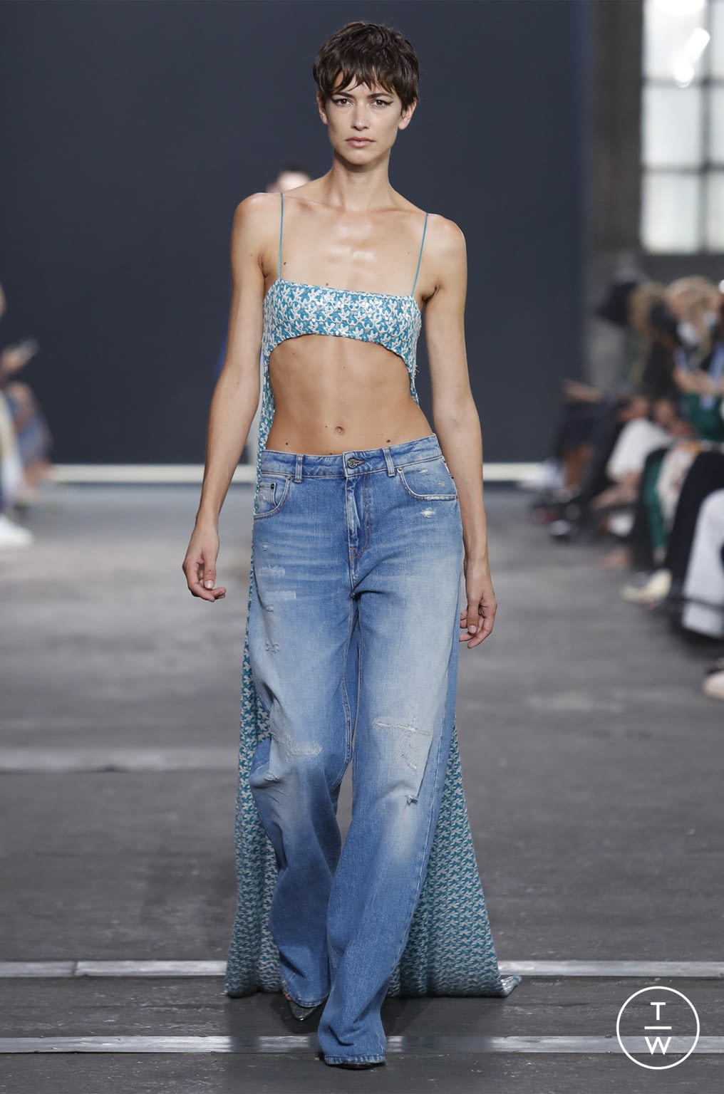 Fashion Week Milan Spring/Summer 2022 look 1 from the Missoni collection 女装