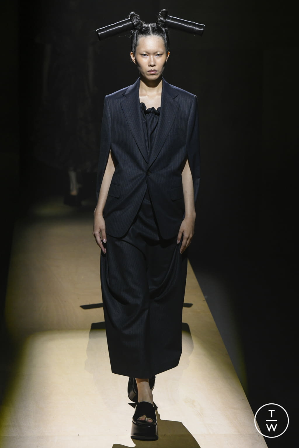 Fashion Week Paris Spring/Summer 2022 look 13 from the Junya Watanabe collection 女装