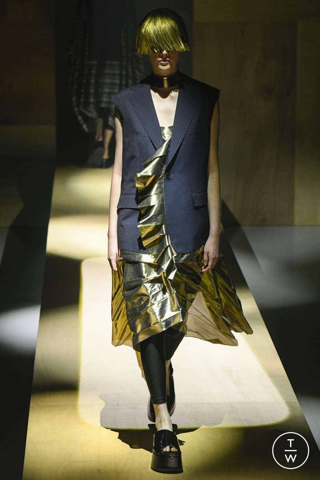 Fashion Week Paris Spring/Summer 2022 look 15 de la collection Junya Watanabe womenswear