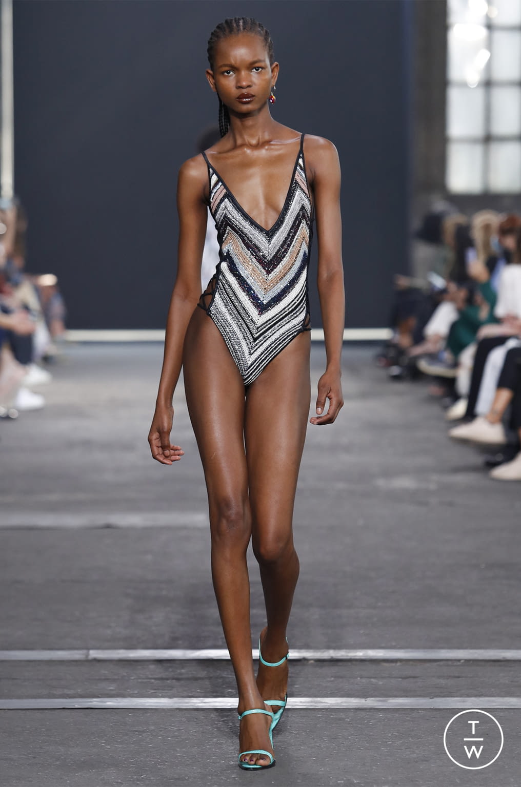 Fashion Week Milan Spring/Summer 2022 look 30 from the Missoni collection 女装