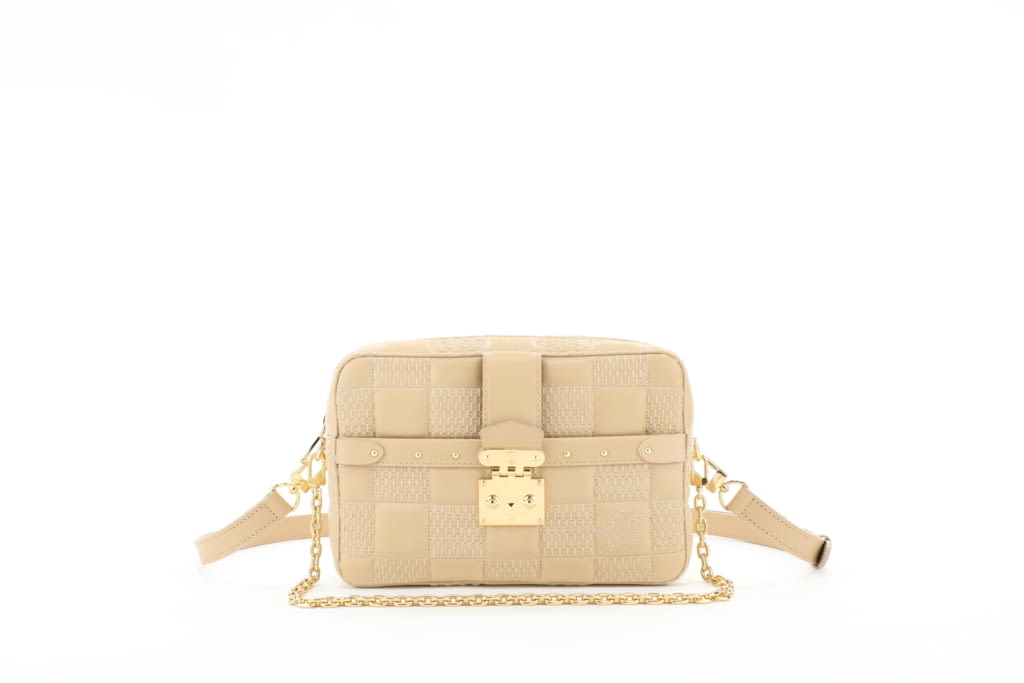 Fashion Week Paris Fall/Winter 2021 look 52 de la collection Louis Vuitton womenswear accessories