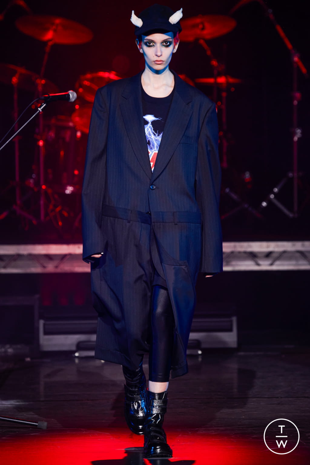 Fashion Week Paris Fall/Winter 2021 look 54 de la collection Junya Watanabe womenswear