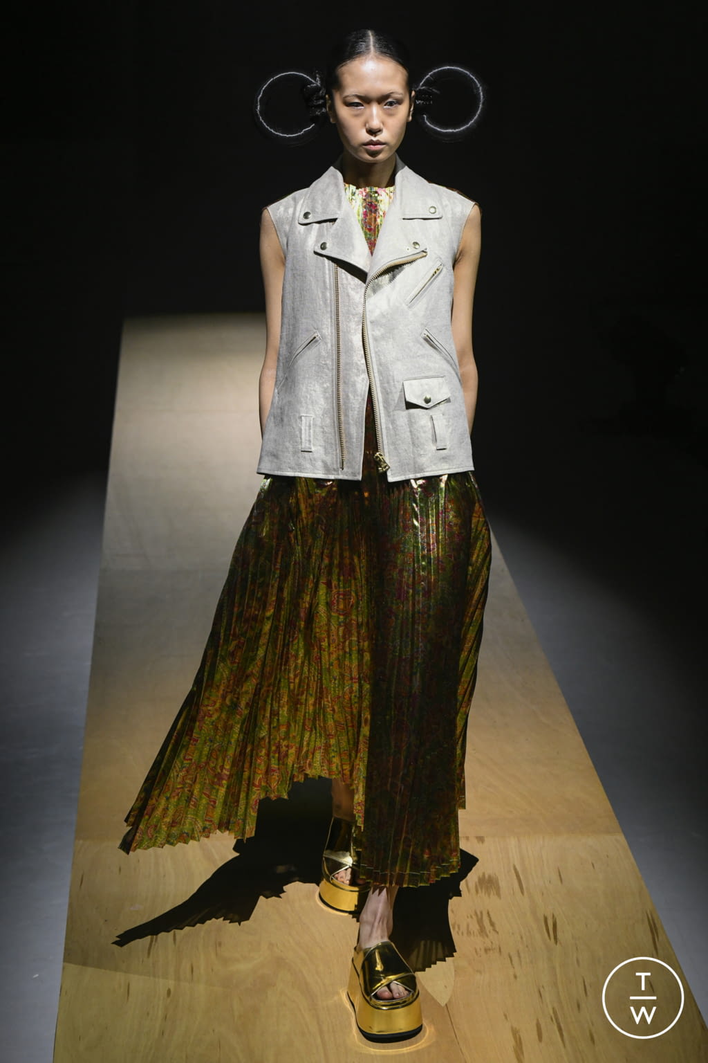 Fashion Week Paris Spring/Summer 2022 look 7 de la collection Junya Watanabe womenswear