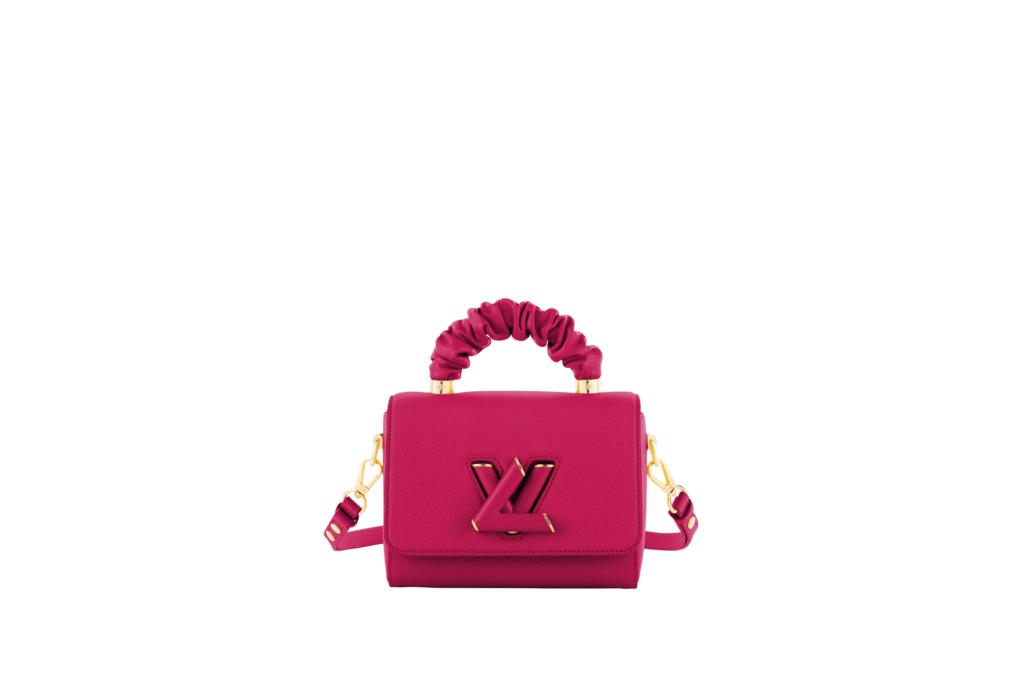 Fashion Week Paris Fall/Winter 2021 look 70 from the Louis Vuitton collection womenswear accessories