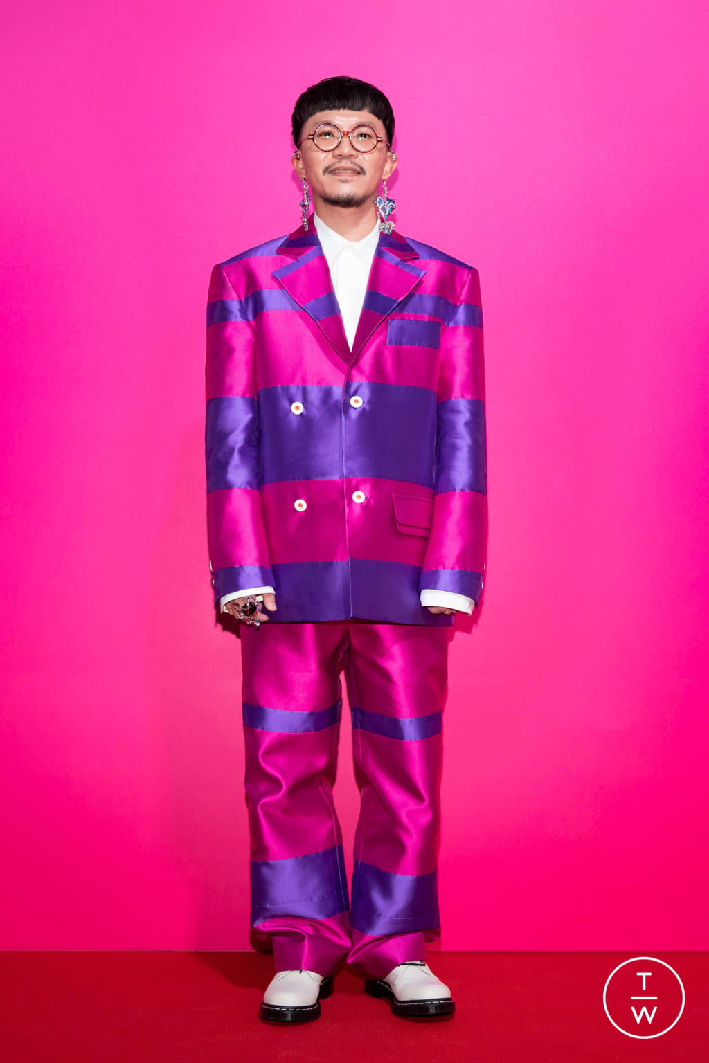 Fashion Week Paris Fall/Winter 2021 look 24 from the Angus Chiang collection menswear