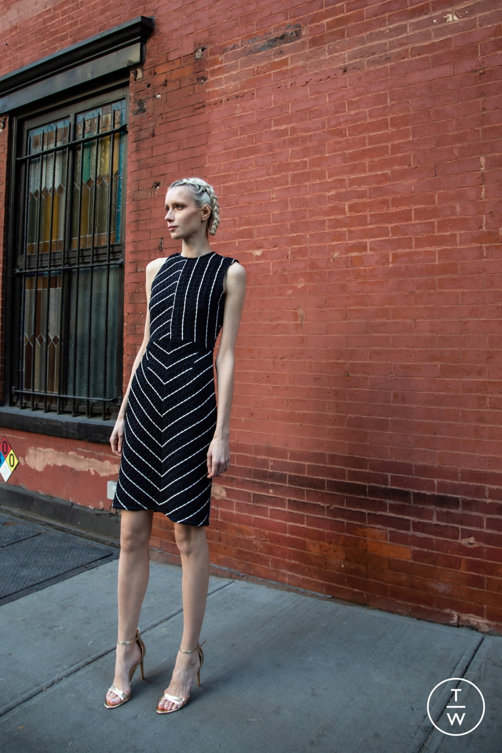 Fashion Week New York Pre-Fall 2022 look 21 from the Frederick Anderson collection womenswear