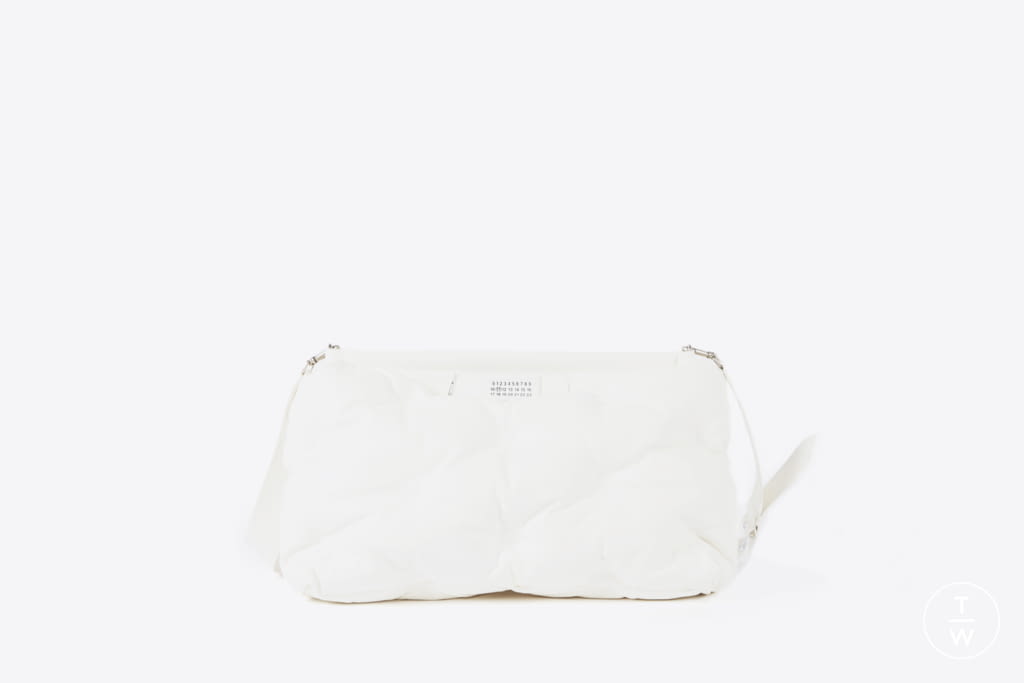 Fashion Week Paris Fall/Winter 2018 look 1 de la collection Maison Margiela womenswear accessories