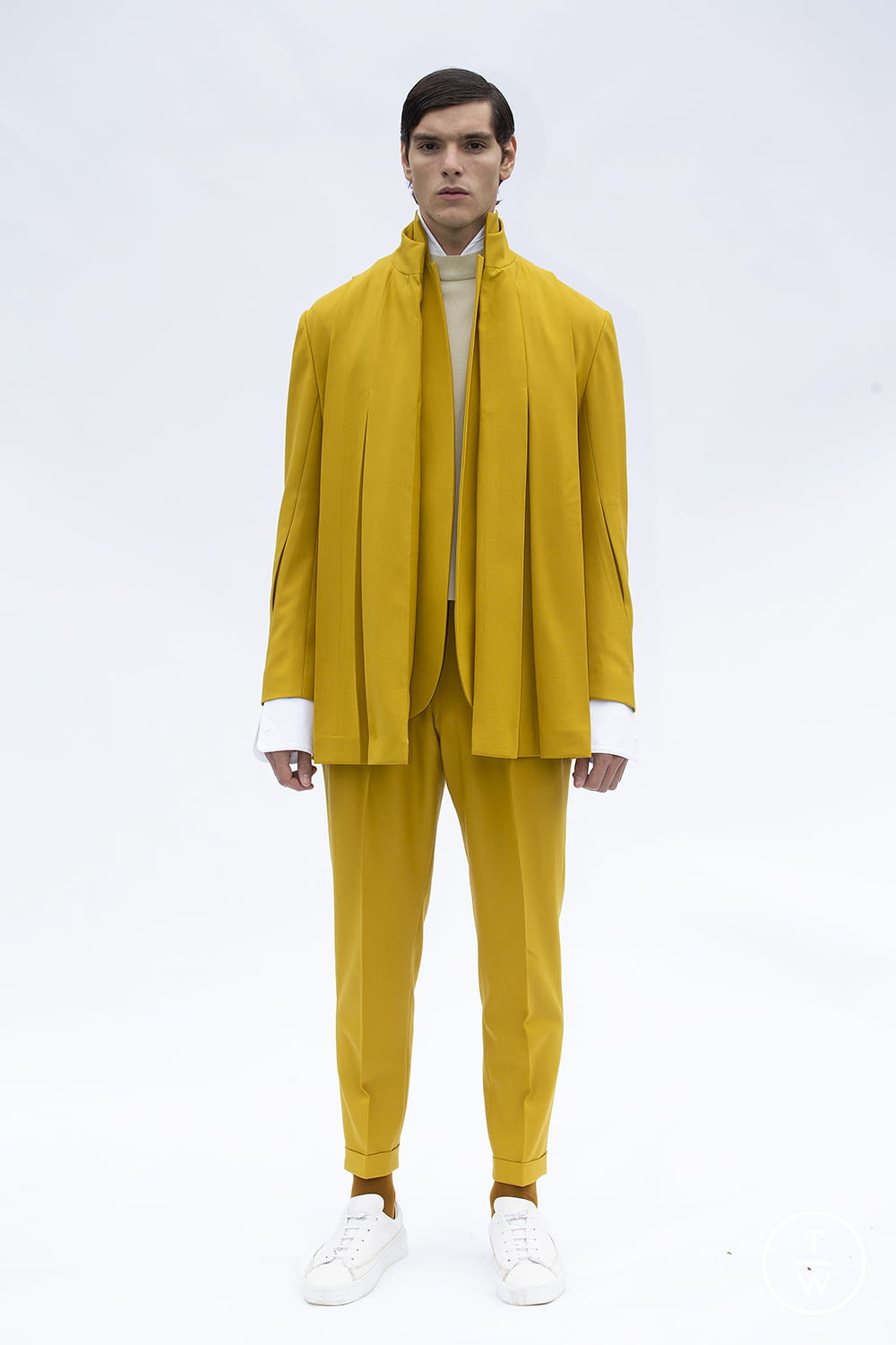 Fashion Week Paris Fall/Winter 2021 look 4 from the Oteyza collection 男装