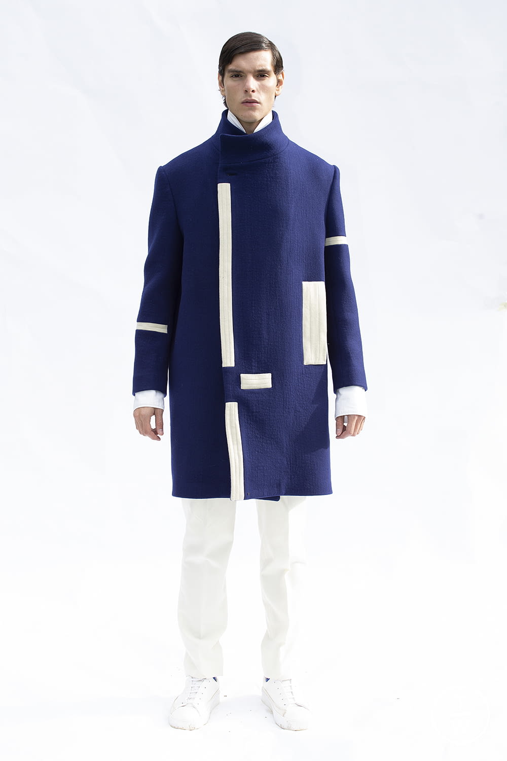 Fashion Week Paris Fall/Winter 2021 look 10 from the Oteyza collection 男装
