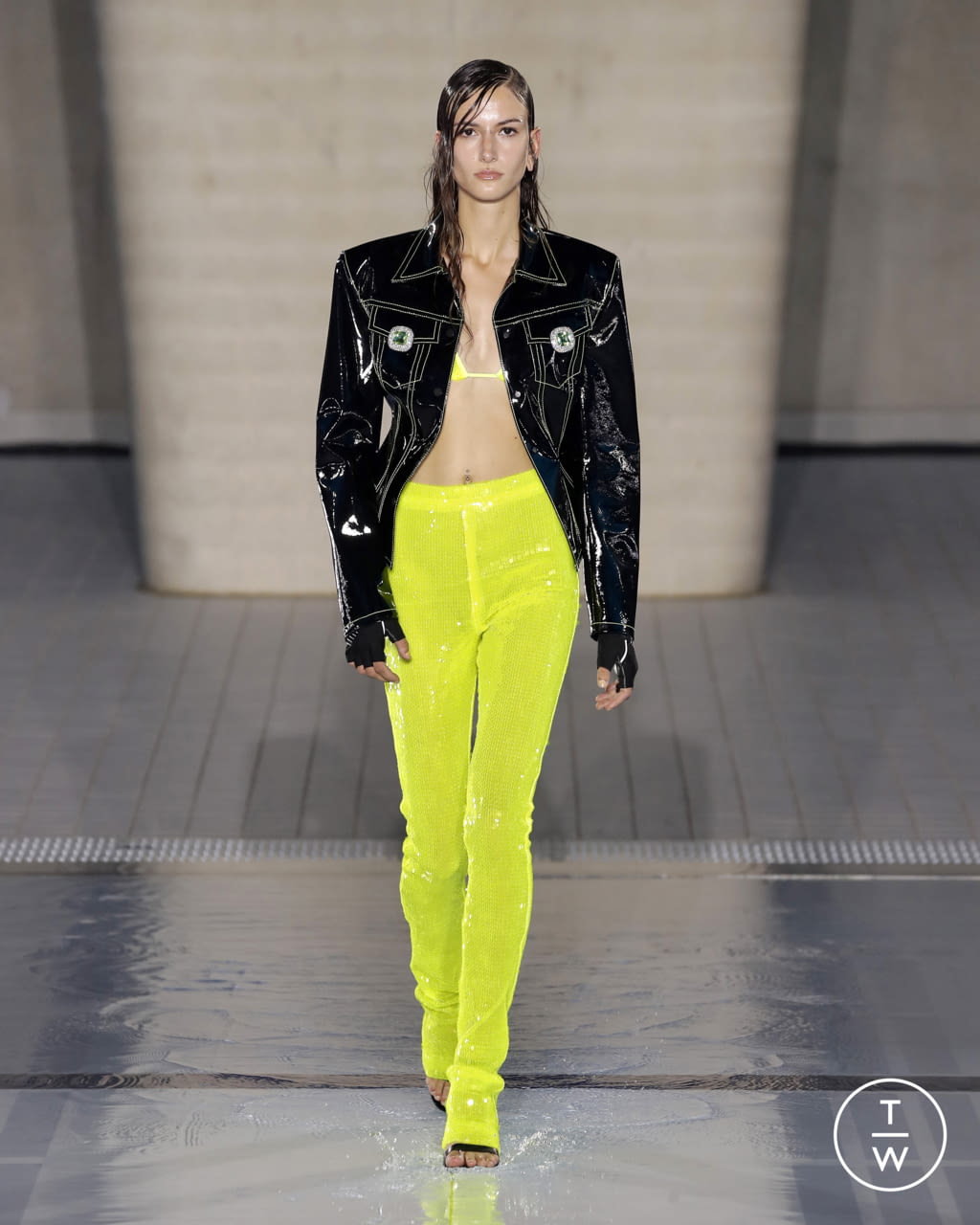 Fashion Week London Spring/Summer 2022 look 16 from the David Koma collection womenswear